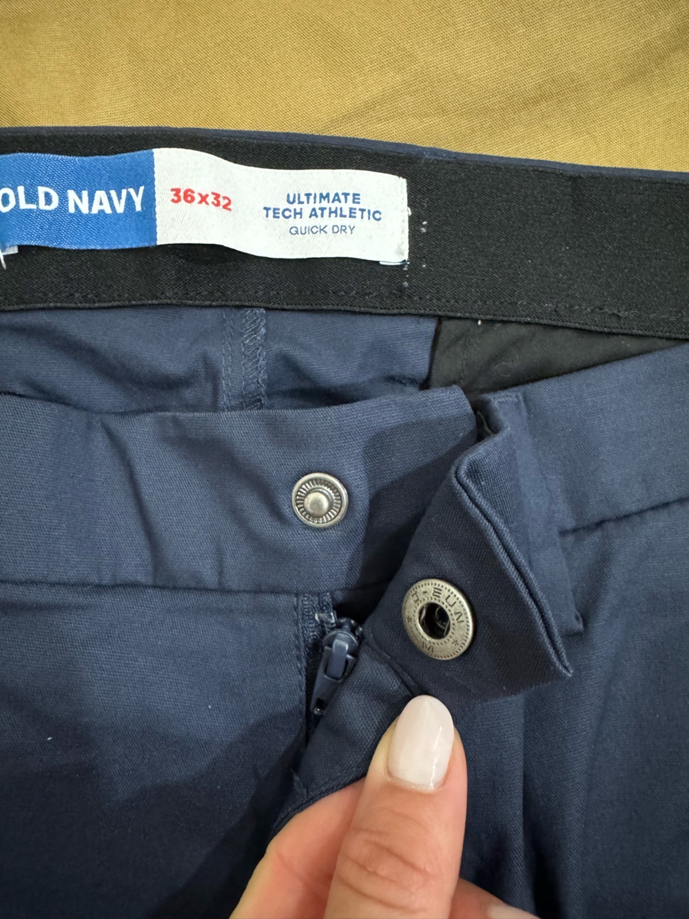 3-pack Old Navy men’s ultimate tech athletic quick dry pants 36x32 - Picture 5 of 5